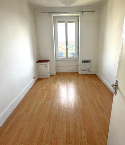 Appartement 3 pièces 49 m2, 1 chambre, Dernier étage