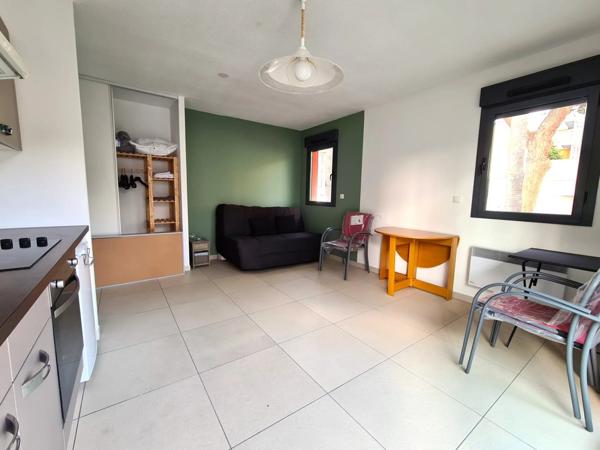 Location Appartement 1 pièces 27 m2 à Cannes