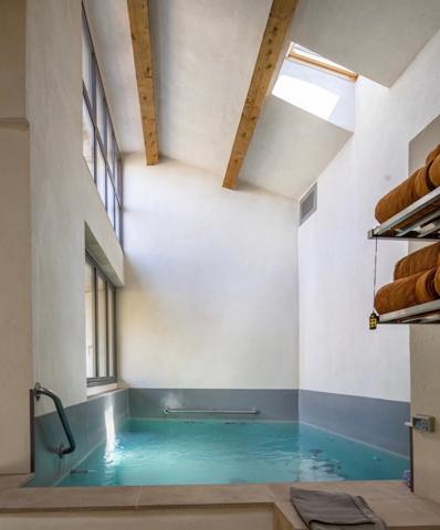 L'Isle-sur-la-Sorgue (84800) MAGNIFIQUE PROPRIÉTÉ CENTRE HISTORIQUE