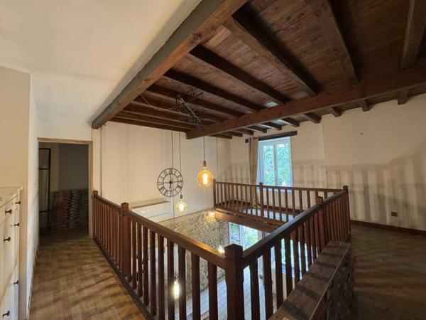 Maison ancienne - Le bugue Grande maison de village avec jardin et dépendance attenante pour activité annexe