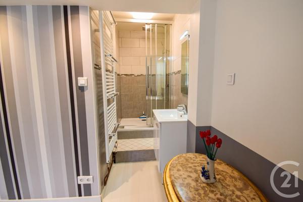 Maison à vendre  9 pièces - 180,34 m2 MISERIEUX - 01