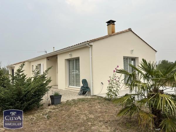 Maison à vendre 4 pièces 91.6m² Aussac-Vadalle (16560)