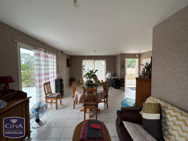 Maison à vendre 4 pièces 91.6m² Aussac-Vadalle (16560)