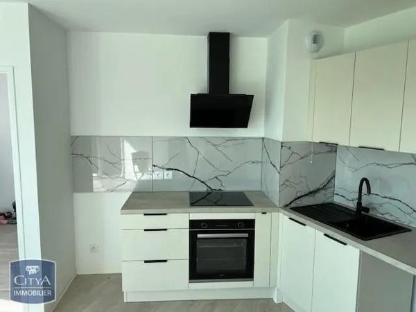Appartement à louer 4 pièces 87.51m² Lormont (33310)