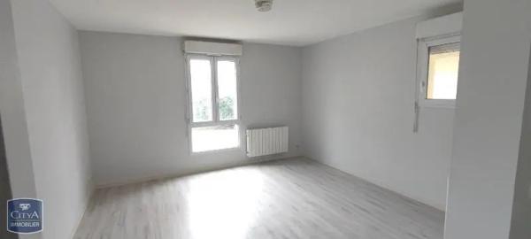 Appartement à louer 1 pièce 23.69m² Poitiers (86000)