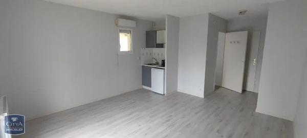 Appartement à louer 1 pièce 23.69m² Poitiers (86000)