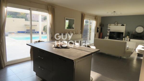 MAISON À LOUER DE 5 PIÈCES DE 138,00 M²