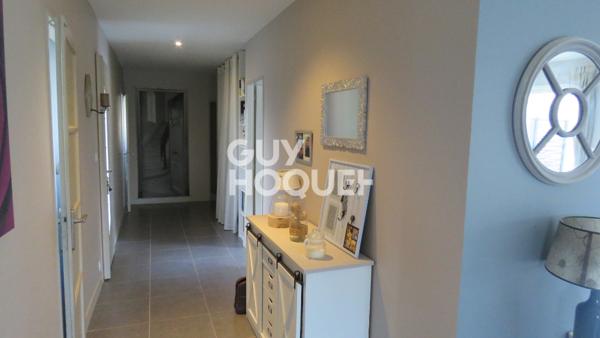 MAISON À LOUER DE 5 PIÈCES DE 138,00 M²
