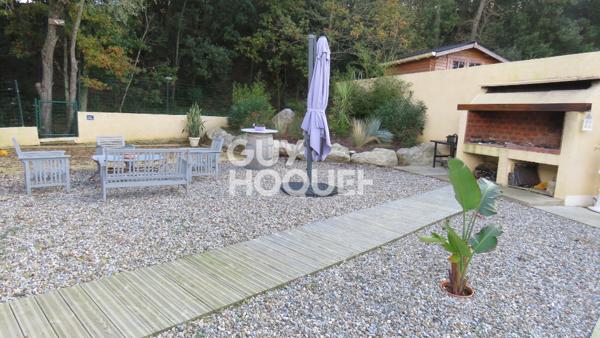 MAISON À LOUER DE 5 PIÈCES DE 138,00 M²