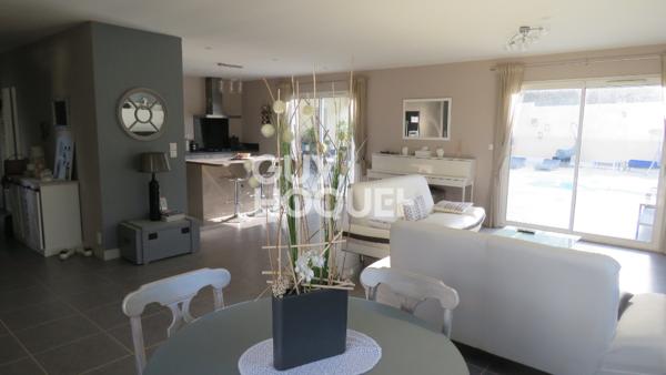 MAISON À LOUER DE 5 PIÈCES DE 138,00 M²