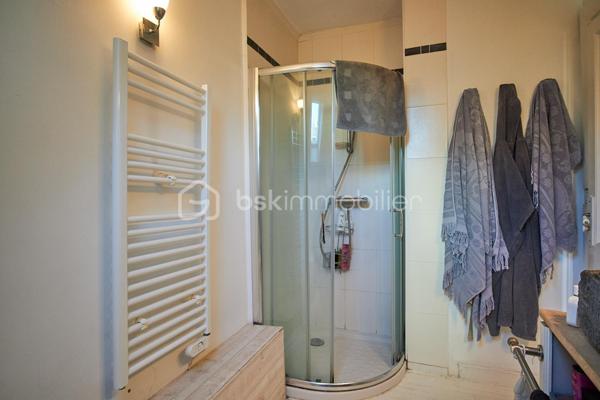 Maison en pierre de 180 m²