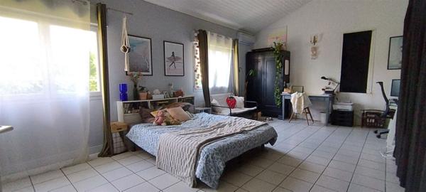 SUPERBE VILLA D'ARCHITECTE DANS QUARTIER RÉSDENTIEL DU PASSAGE D'AGEN