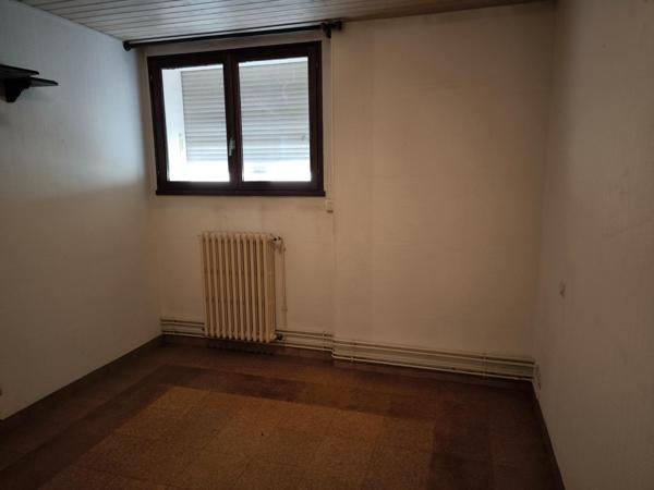 Appartement plein pieds 2 pièces ,proche commodité