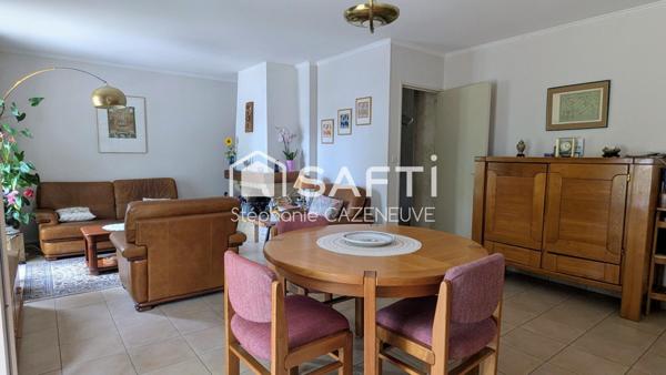 Maison chouchoutée avec garage et joli jardin