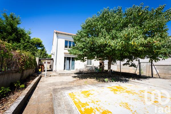 House for sale 5 rooms 103 m² Morières-lès-Avignon