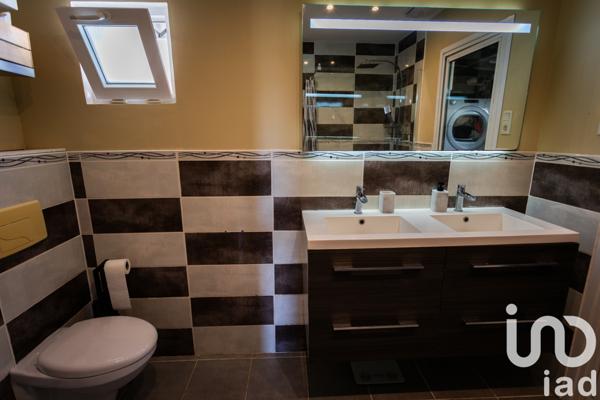 House for sale 5 rooms 103 m² Morières-lès-Avignon