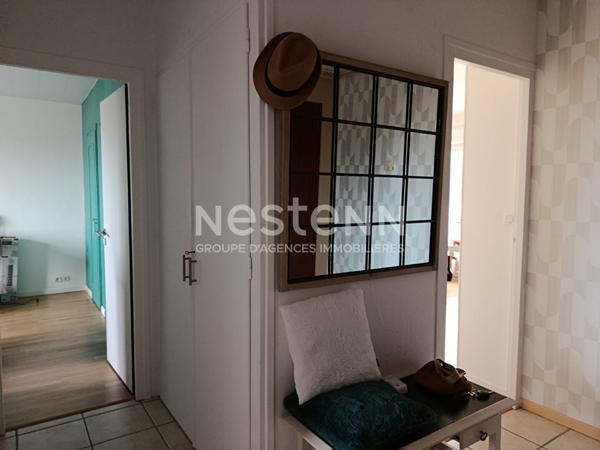 Appartement 3 pièces à vendre à Fontenay-le-Comte, 2 chambres, garage. Pas de travaux.