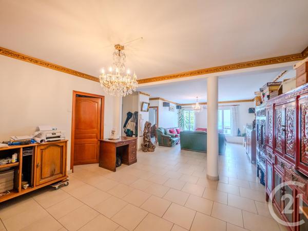 Appartement F8 à vendre  8 pièces - 206,70 m2 DAX - 40