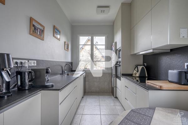 Maison Rueil Malmaison 6 pièce(s) 150m2 940 000 € **  - Référence  19435