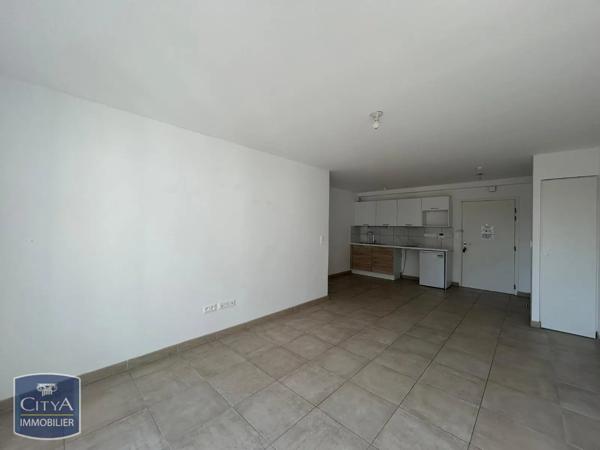 Appartement à louer 2 pièces 46.64m² Lucé (28110)