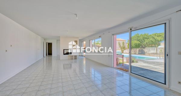 À vendre Maison 6 pièces 195 m² - La Rochelle 17000