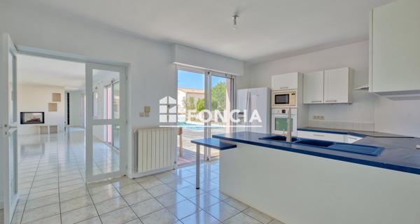 À vendre Maison 6 pièces 195 m² - La Rochelle 17000
