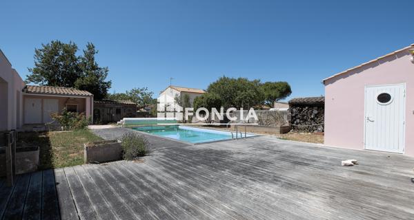 À vendre Maison 6 pièces 195 m² - La Rochelle 17000