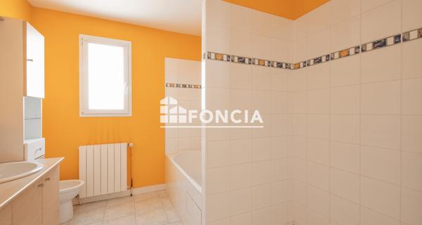À vendre Maison 6 pièces 195 m² - La Rochelle 17000