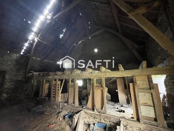 Jolie grange avec dépendance à restaurer