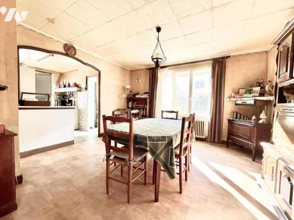 CHARMANTE MAISON SITUEE A SAINT CHELY D'APCHER