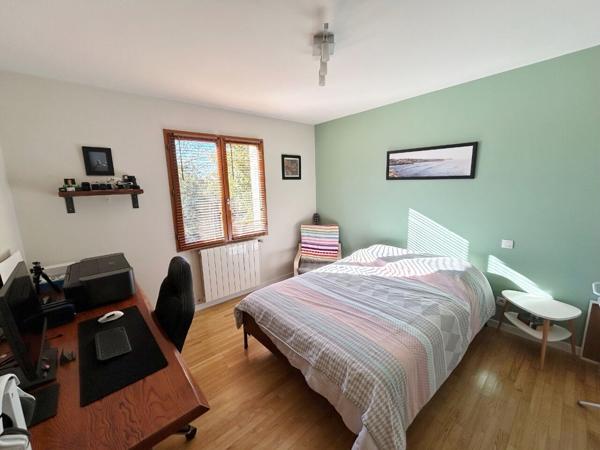 Maison 5 pièce(s) 124 m2 avec piscine et sous-sol sur 1600m² de terrain