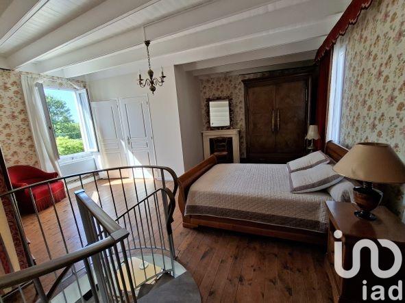 House for sale 11 rooms 320 m² Kerbors