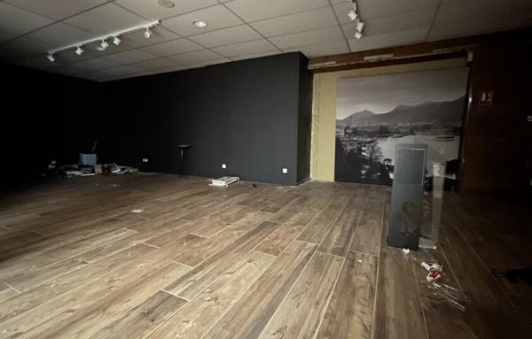 Local D'activité de 541 m²