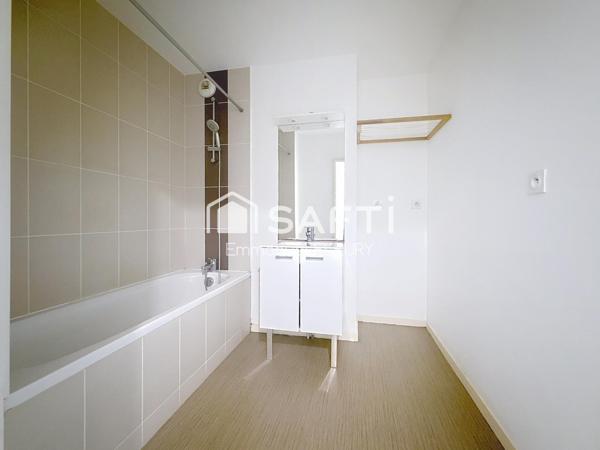 Quartier Rivière – Appartement récent avec extérieur