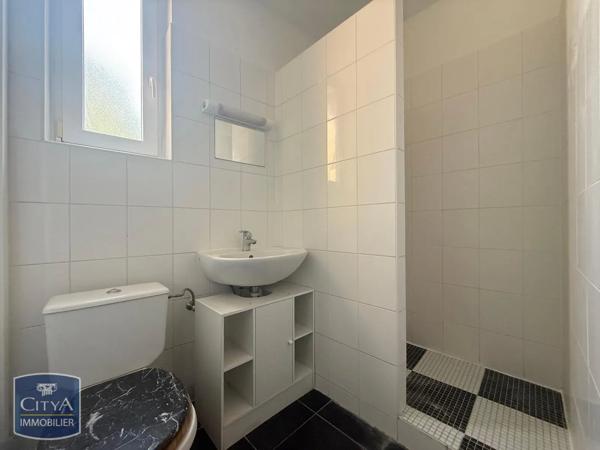 Appartement à louer 3 pièces 55.79m² Metz (57050)