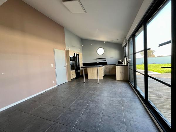 Charmante Maison de Plain-pied ,  
La jarrie 17220