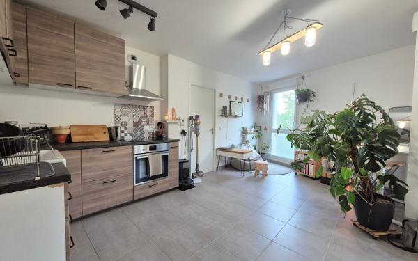 Appartement à vendre    2 pièces • 37 m2 Noisy-le-Grand