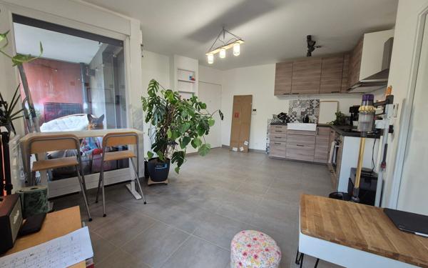 Appartement à vendre    2 pièces • 37 m2 Noisy-le-Grand