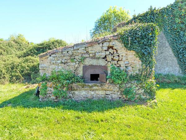 Maison à Rouille de 93 m2, Rouille 86480