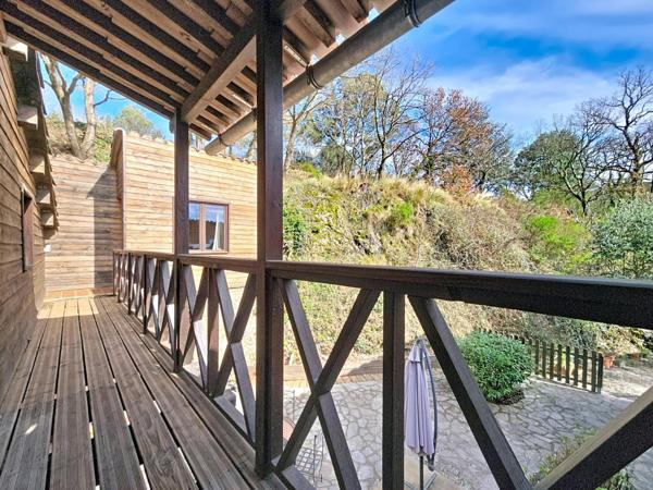 Superbe maison de caractère implantée sur son grand terrain