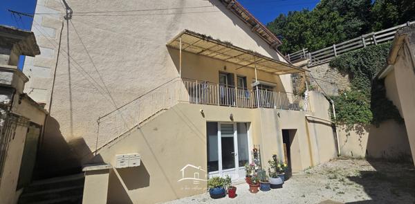 EXCLUSIVITÉ – IMMEUBLE DE RAPPORT LOUÉ – RENTABILITÉ IMMÉDIATE Lusignan (86600)