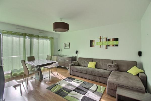 Appartement Suresnes 2 pièces 46 m² + balcon + cave