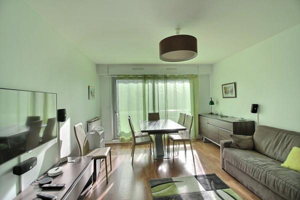 Appartement Suresnes 2 pièces 46 m² + balcon + cave