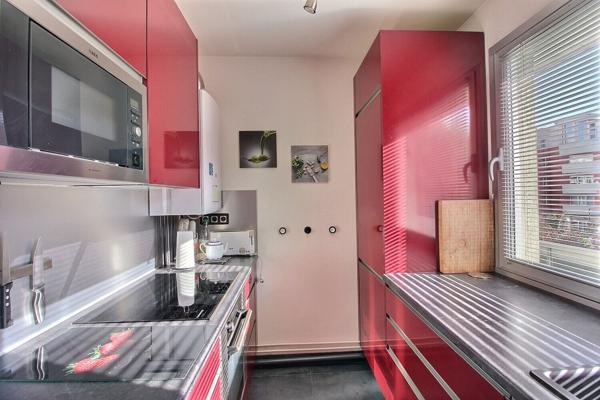 Appartement Suresnes 2 pièces 46 m² + balcon + cave