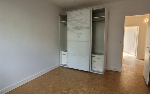 Appartement à louer    2 pièces • 47,07 m2 Issy-les-Moulineaux