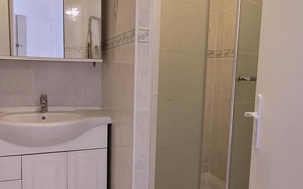 Appartement à louer    2 pièces • 47,07 m2 Issy-les-Moulineaux