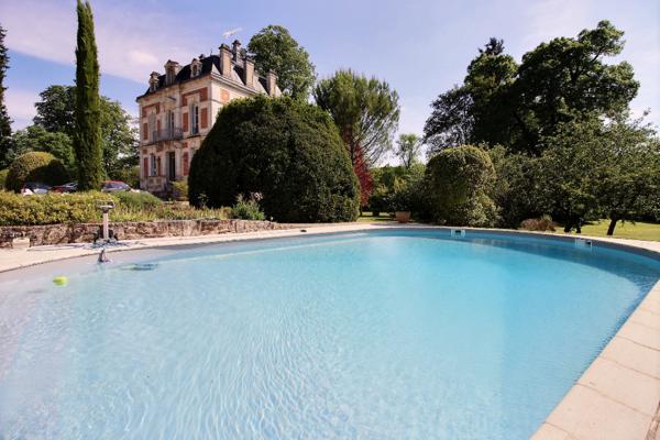 ANGOULÊME - MAISON DE MAÎTRE