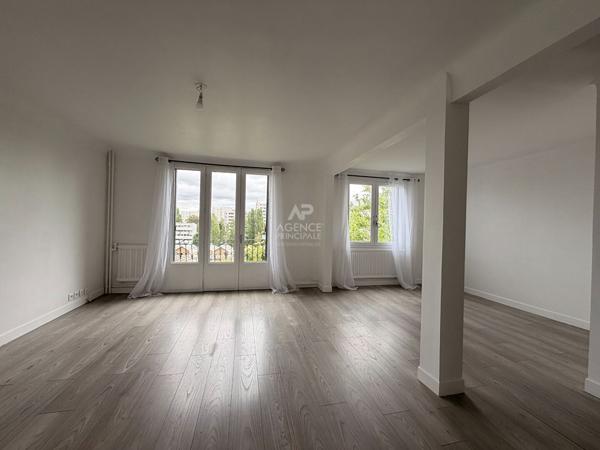 Maison individuelle 140 m² 5 pièces avec jardin - secteur Lycée International Saint Germain en Laye Loyer 3 480 €/mois **  - Référence  18301