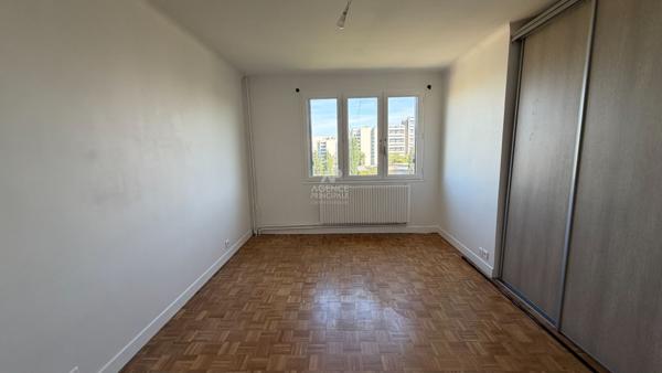 Maison individuelle 140 m² 5 pièces avec jardin - secteur Lycée International Saint Germain en Laye Loyer 3 480 €/mois **  - Référence  18301