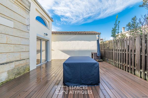 Maison de charme avec terrasse et stationnement